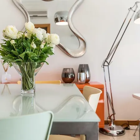 Beachfront Flat, Private Parking, Pools, Sea At Less Than 200 M (adults Only) *