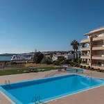 Apartament Stilysh 1br Pool & Private Parking Walk To 150m And Center Sleeps 4 (adults Only) Albufeira