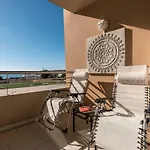 Stilysh 1br Pool & Private Parking Walk To 150m And Center Sleeps 4 (adults Only) Apartament Albufeira