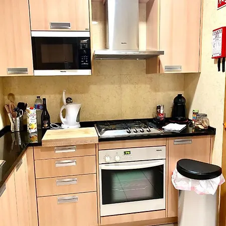 شقة Beachfront Flat, Private Parking, Pools, Sea At Less Than 200 M (adults Only) *