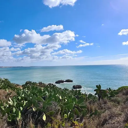 Beachfront Flat, Private Parking, Pools, Sea At Less Than 200 M (adults Only) * Albufeira