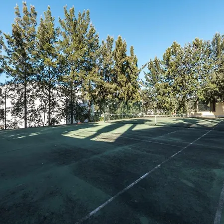 Beachfront Flat, Private Parking, Pools, Sea At Less Than 200 M (adults Only) شقة *