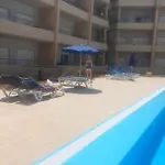 Stilysh 1br Pool & Private Parking Walk To 150m And Center Sleeps 4 (adults Only) Apartman Albufeira