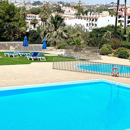 Διαμέρισμα Stilysh 1br Pool & Private Parking Walk To 150m And Center Sleeps 4 (adults Only) Αλμπουφέιρα